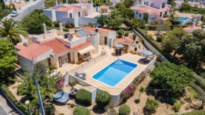 61 vdm - Superb villa on Vale do Milho with heated